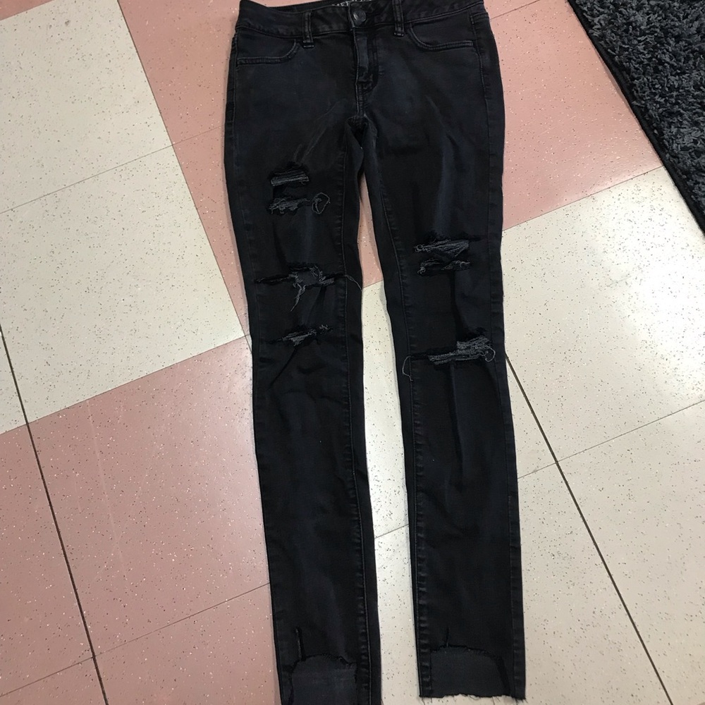 American eagle black distressed jeans size 2